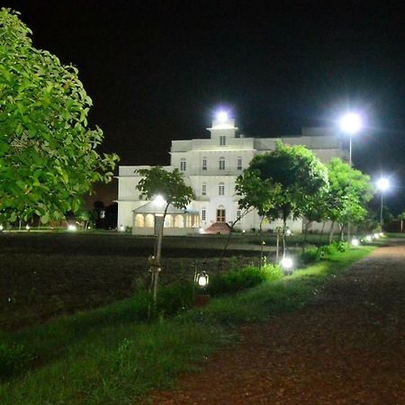 Aaram Baagh Resort & Spa Agra- By Pachar Group Agra  Kültér fotó