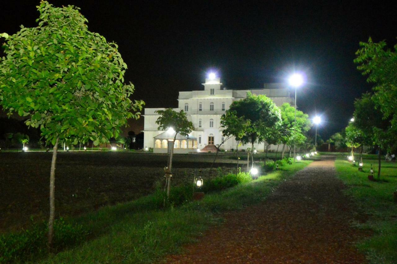 Aaram Baagh Resort & Spa Agra- By Pachar Group Agra  Kültér fotó